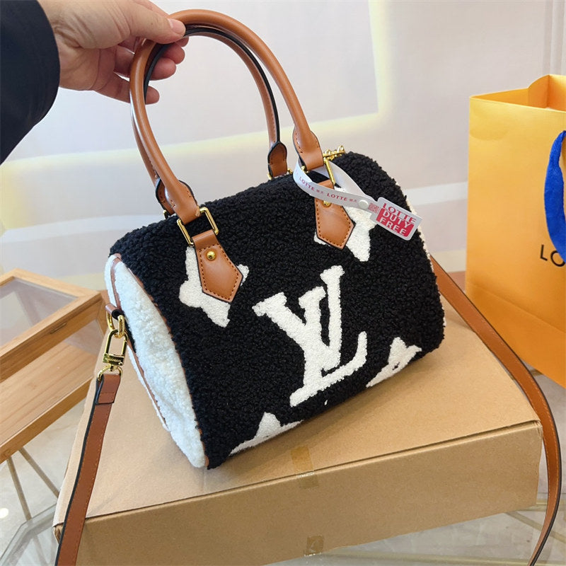 Louis Monogram Fall boots |bag set